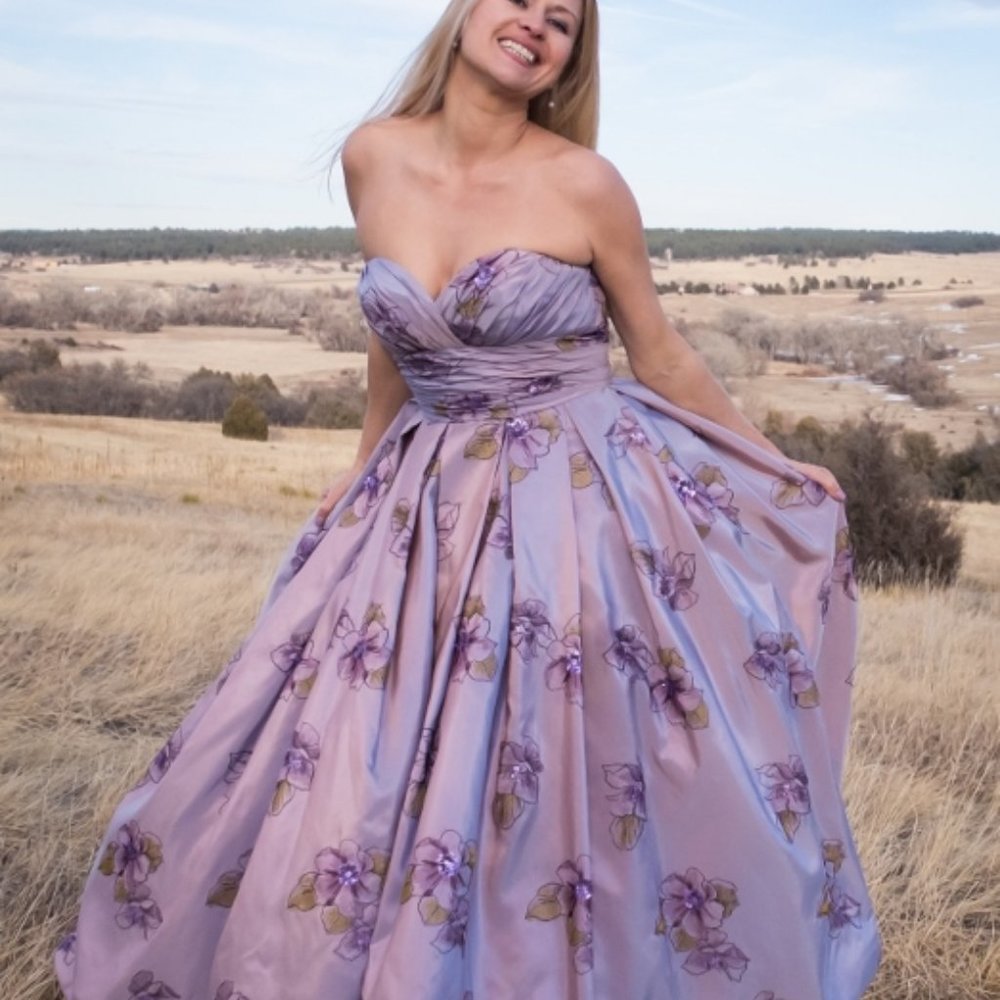 Gorgeous Classic LULY YANG COUTURE Gown
